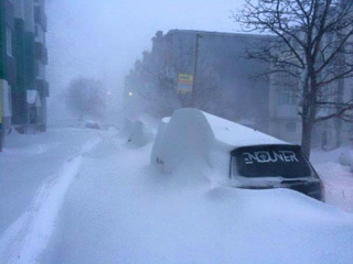 1070_175556348ロシア（Petroplavovsk-Kamtchatski）12時間で50センチの雪.jpg