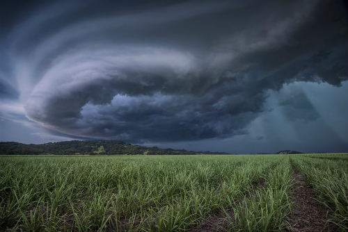 supercell-shelf-cloud.jpg