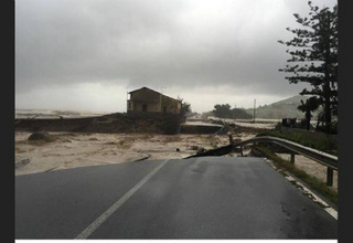 violent-surges-flash-floods-カラブリア.jpg
